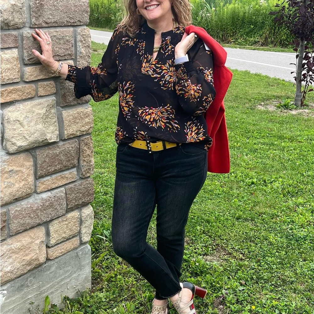 Fiesta Blouse by Cabi - Picture 6 of 15